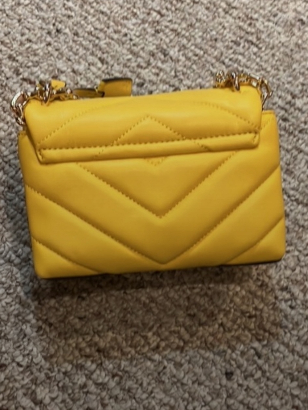 Michael Kors Yellow Quilted Leather Crossbody with Gold Chain - Picture 4 of 7